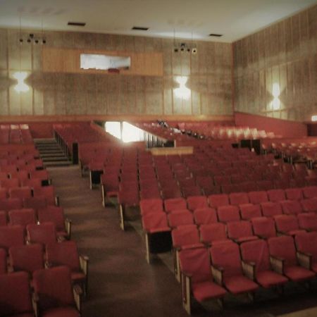 Backstage Theatre Room Tsumeb Exterior photo